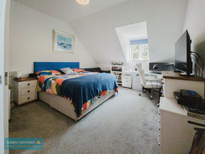 Bedroom- click for photo gallery